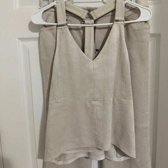 BCBG (SET) MAX AZRIA Faux Suede Pants and Halter Set - Picture 6 of 15